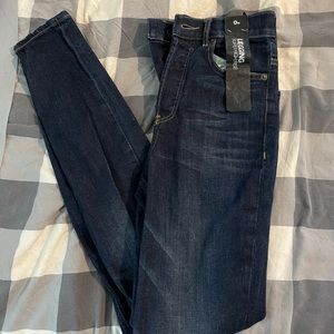 NWT EXPRESS SUPER HIGH RISE LEGGING JEANS; 0R